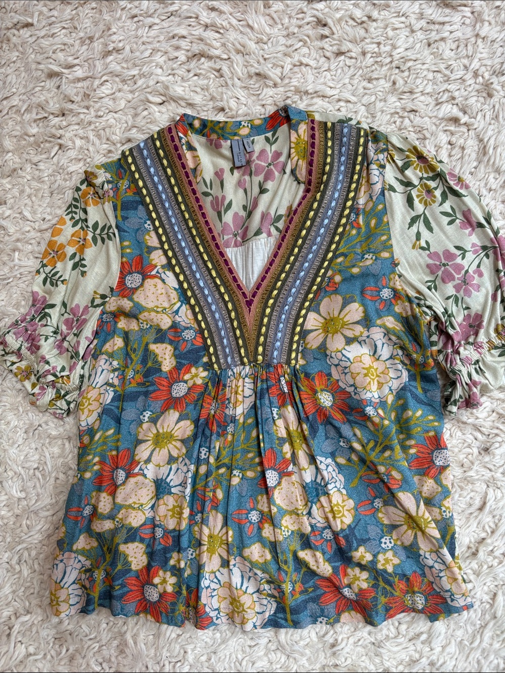 Anthro Blank London Boho Floral V-Neck Womenβs top size medium